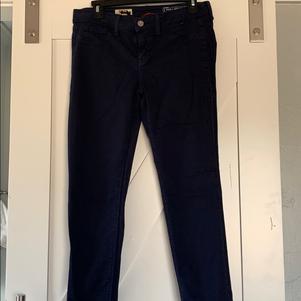 Navy skinny pants